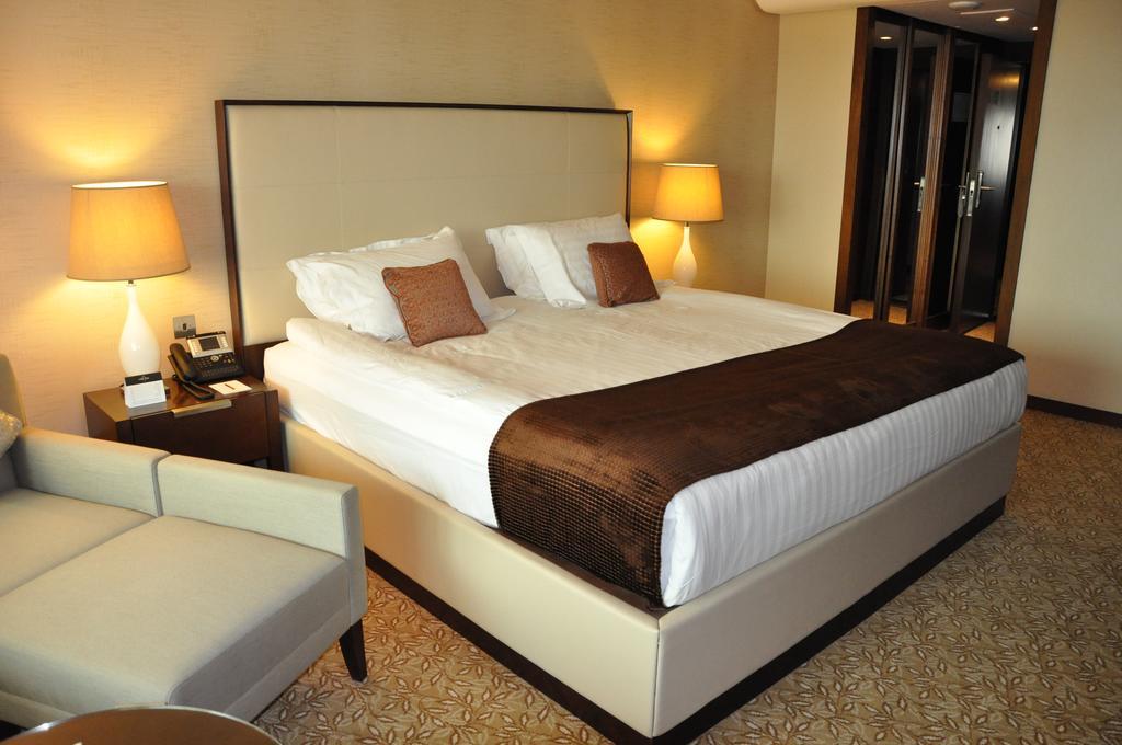 Royal Tulip Alrasheed Hotel Baghdad Buitenkant foto