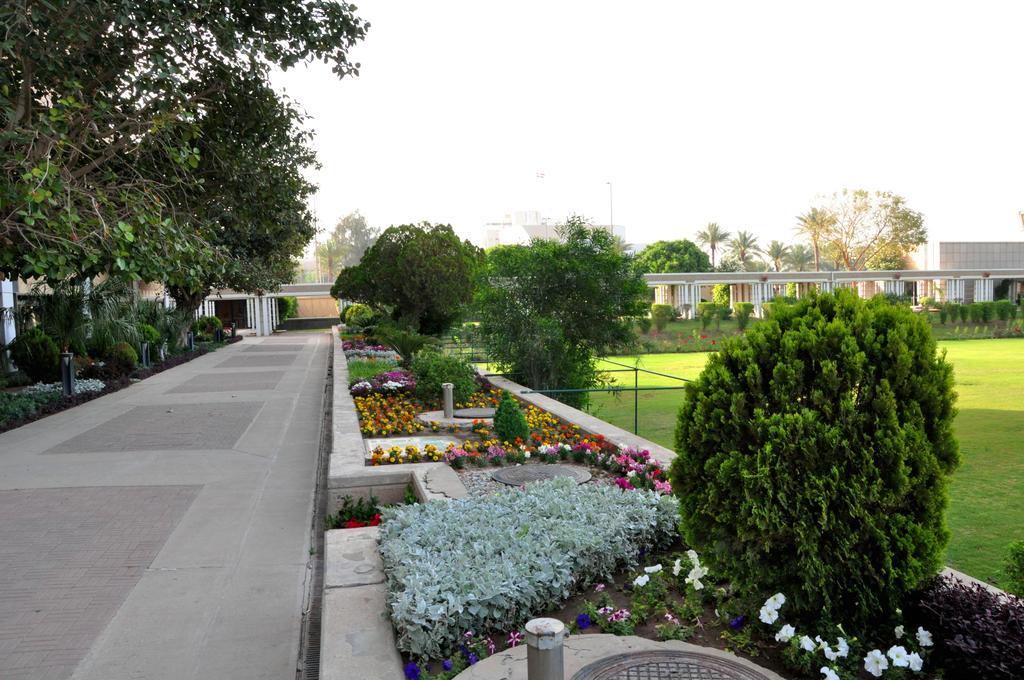 Royal Tulip Alrasheed Hotel Baghdad Buitenkant foto