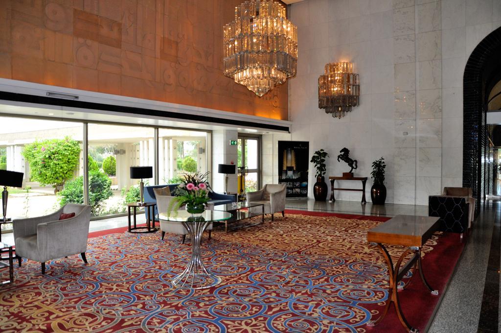 Royal Tulip Alrasheed Hotel Baghdad Buitenkant foto