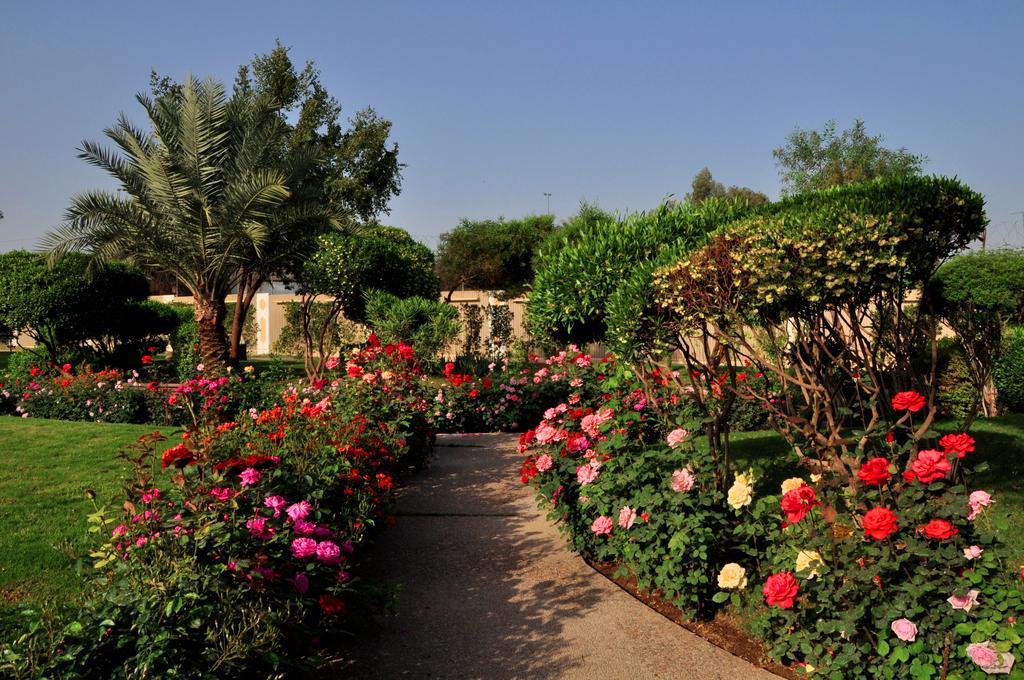 Royal Tulip Alrasheed Hotel Baghdad Buitenkant foto