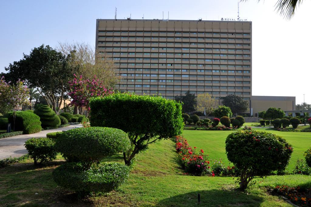 Royal Tulip Alrasheed Hotel Baghdad Buitenkant foto