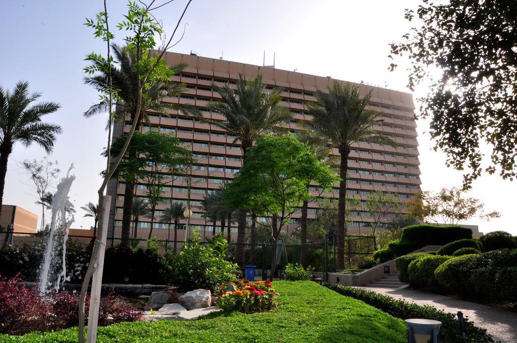 Royal Tulip Alrasheed Hotel Baghdad Buitenkant foto