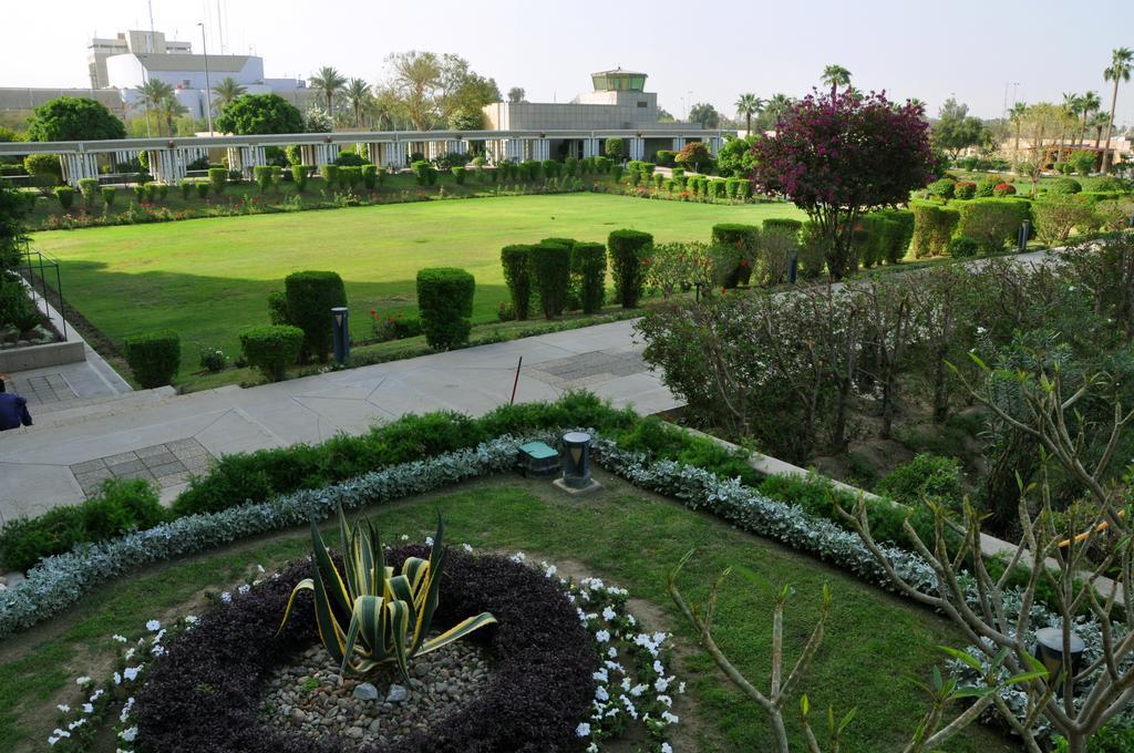 Royal Tulip Alrasheed Hotel Baghdad Buitenkant foto