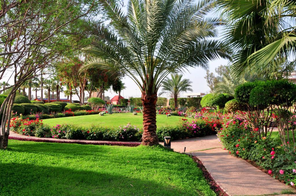 Royal Tulip Alrasheed Hotel Baghdad Buitenkant foto