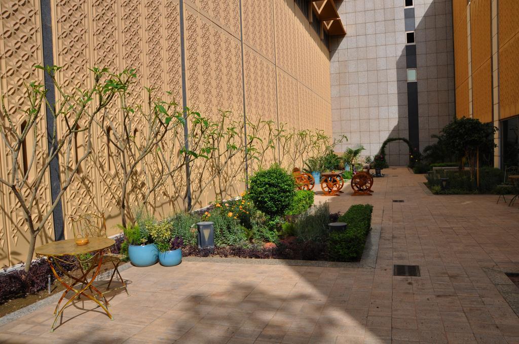 Royal Tulip Alrasheed Hotel Baghdad Buitenkant foto