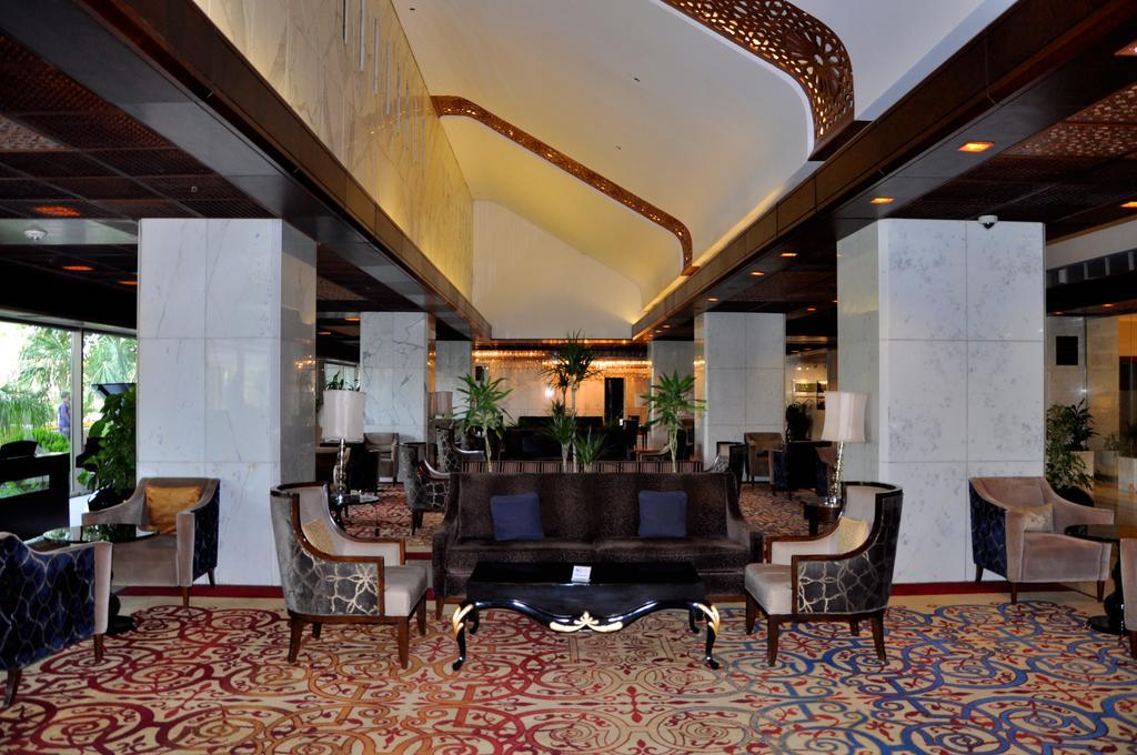 Royal Tulip Alrasheed Hotel Baghdad Buitenkant foto