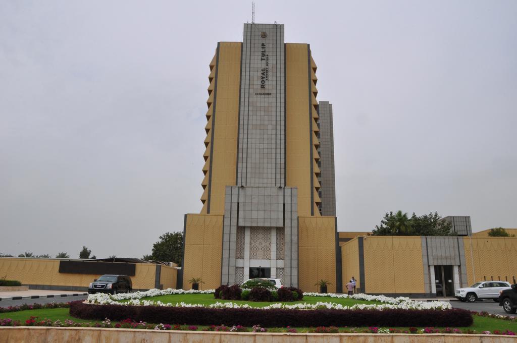 Royal Tulip Alrasheed Hotel Baghdad Buitenkant foto
